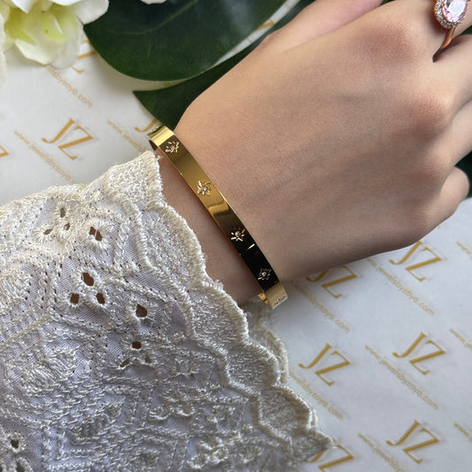Star Gold Cuff Bangle